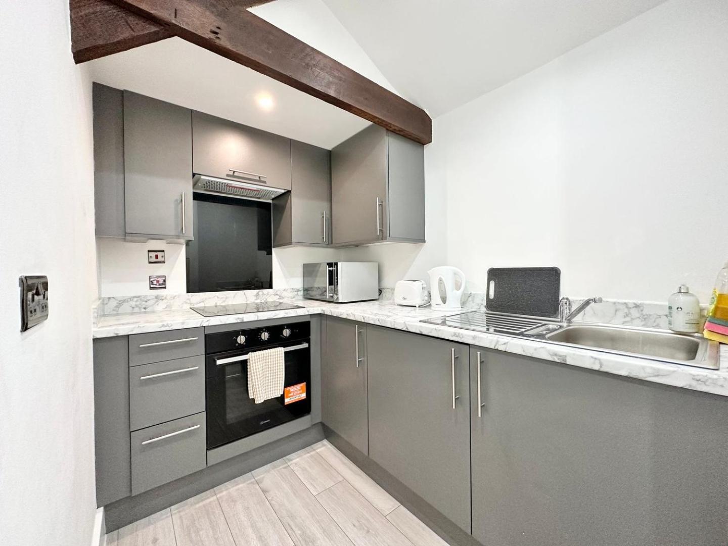 Luxury Duplex City Centre Apartment ลีดส์ ภายนอก รูปภาพ